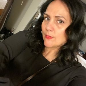 Meet your Posher, Evelyn